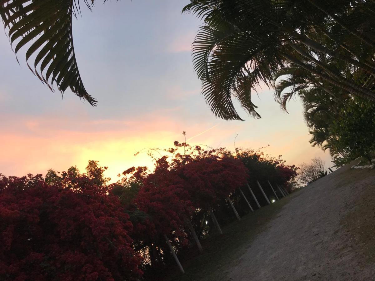 Pousada Halliny Do Rosa Praia do Rosa Εξωτερικό φωτογραφία